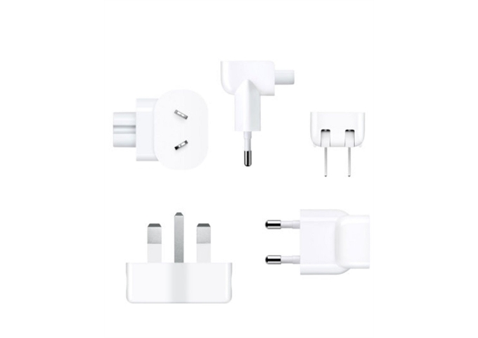 Apple World Travel Kit